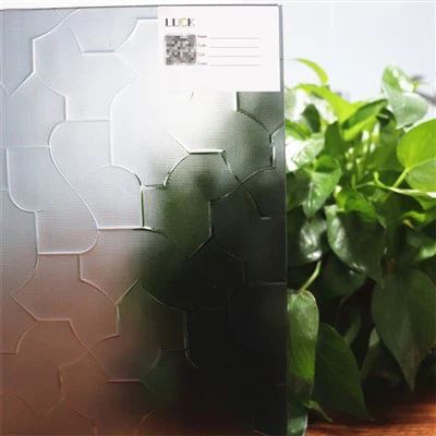 Zwart Karatachi-glas